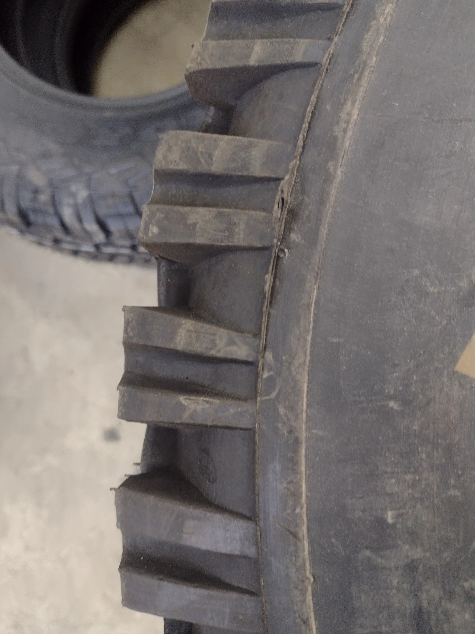  215/90R15 | Mobile.bg   10