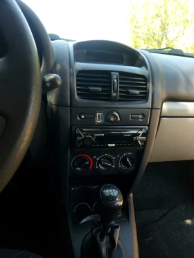 Renault Clio, снимка 3