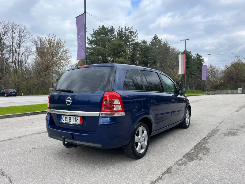 Opel Zafira 1.8i* 140кс* 7м, снимка 4 - Автомобили и джипове - 44404139