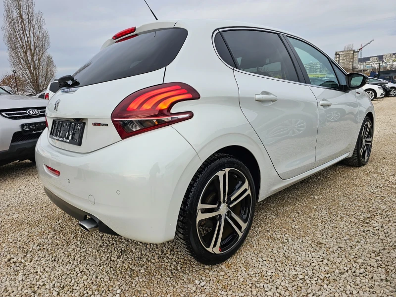 Peugeot 208 1.2i, 110к.с., GT-Line, Автоматик , снимка 4 - Автомобили и джипове - 48541344