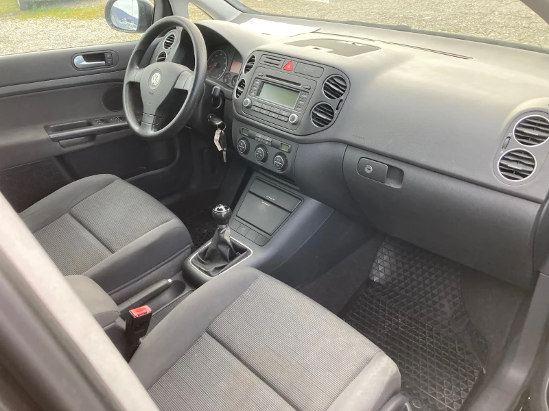 VW Golf Plus 1.6 FSI, снимка 10 - Автомобили и джипове - 48638818