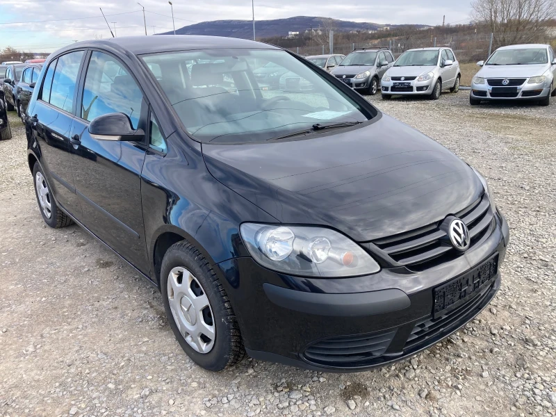 VW Golf Plus 1.6 FSI, снимка 11 - Автомобили и джипове - 48638818