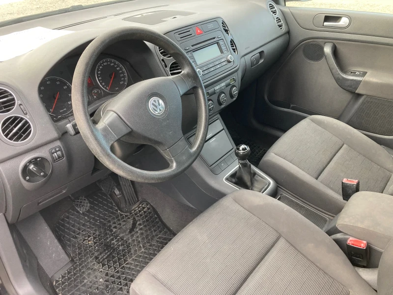 VW Golf Plus 1.6 FSI, снимка 8 - Автомобили и джипове - 48638818