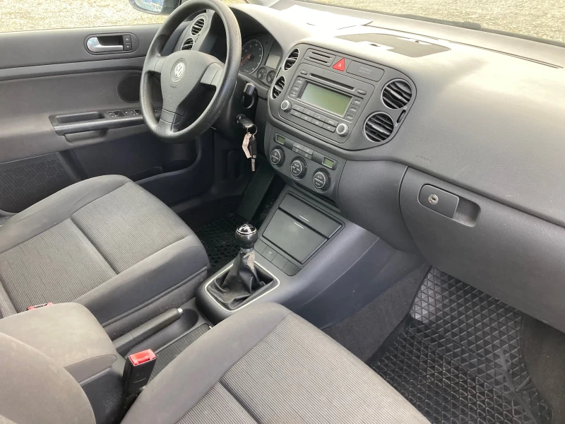 VW Golf Plus 1.6 FSI, снимка 12 - Автомобили и джипове - 48638818