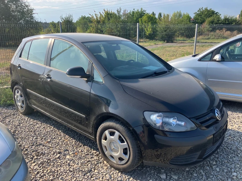 VW Golf Plus 1.6 FSI, снимка 2 - Автомобили и джипове - 48638818