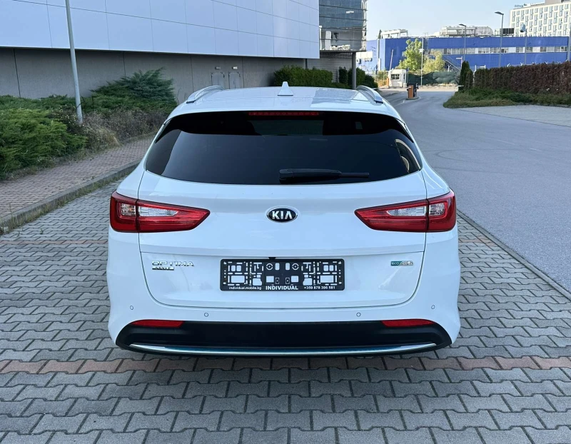Kia Optima  2.0 Plug-in Hybrid FULL FULL-ШВЕЙЦАРИЯ, снимка 6 - Автомобили и джипове - 51359123