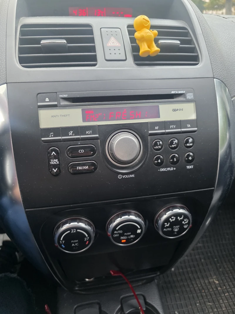 Suzuki SX4, снимка 5 - Автомобили и джипове - 52173022