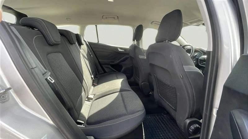 Ford Focus 1.5 TDCi, снимка 11 - Автомобили и джипове - 53046655