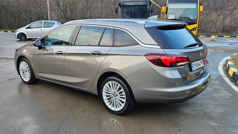Opel Astra 1.6 CDTI NAVIG/KLIMATTONIK/6skorosti, снимка 4 - Автомобили и джипове - 53407316