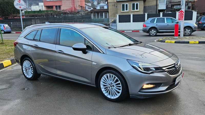 Opel Astra 1.6 CDTI NAVIG/KLIMATTONIK/6skorosti, снимка 8 - Автомобили и джипове - 53407316