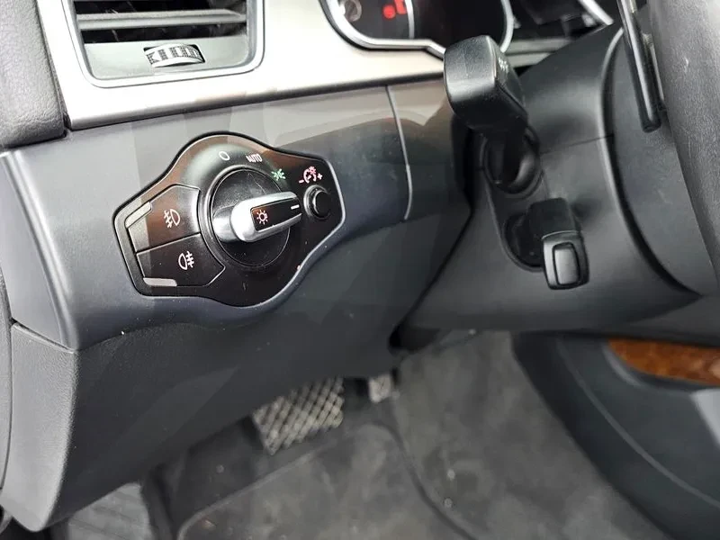 Audi A5 2.0 TDI Quattro, снимка 13 - Автомобили и джипове - 54144626