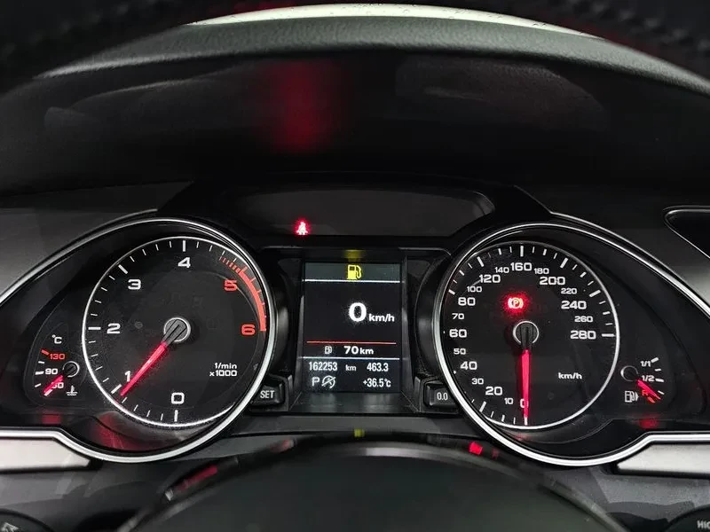 Audi A5 2.0 TDI Quattro, снимка 8 - Автомобили и джипове - 54144626