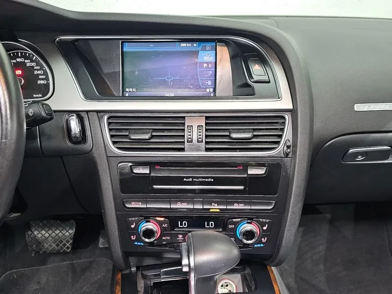 Audi A5 2.0 TDI Quattro, снимка 15 - Автомобили и джипове - 54144626