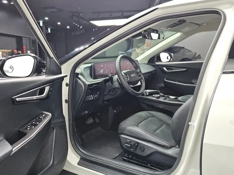 Kia EV6 Long Range Air - САМО 30% АВАНС, снимка 10 - Автомобили и джипове - 56288234