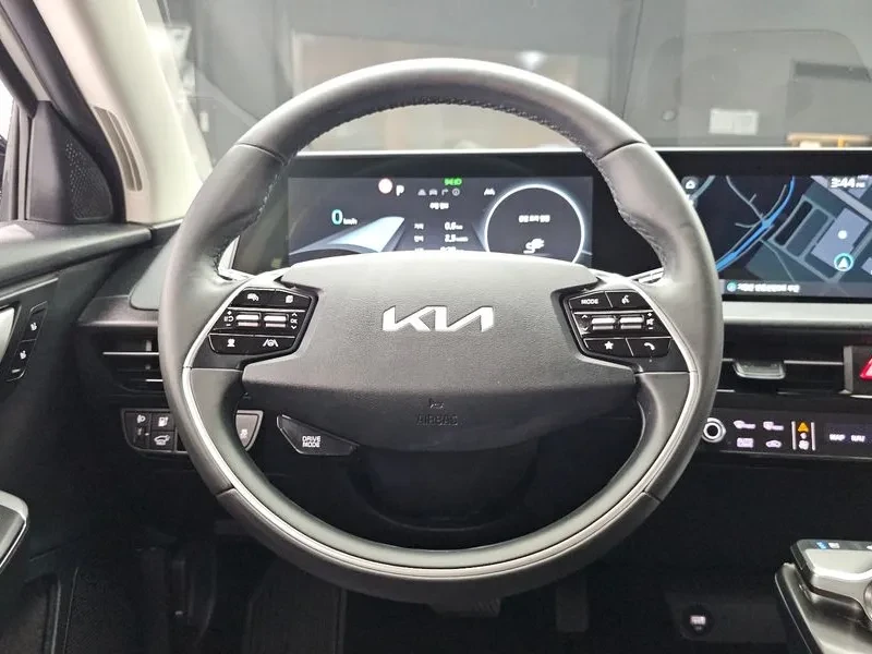 Kia EV6 Long Range Air - САМО 30% АВАНС, снимка 13 - Автомобили и джипове - 56288234