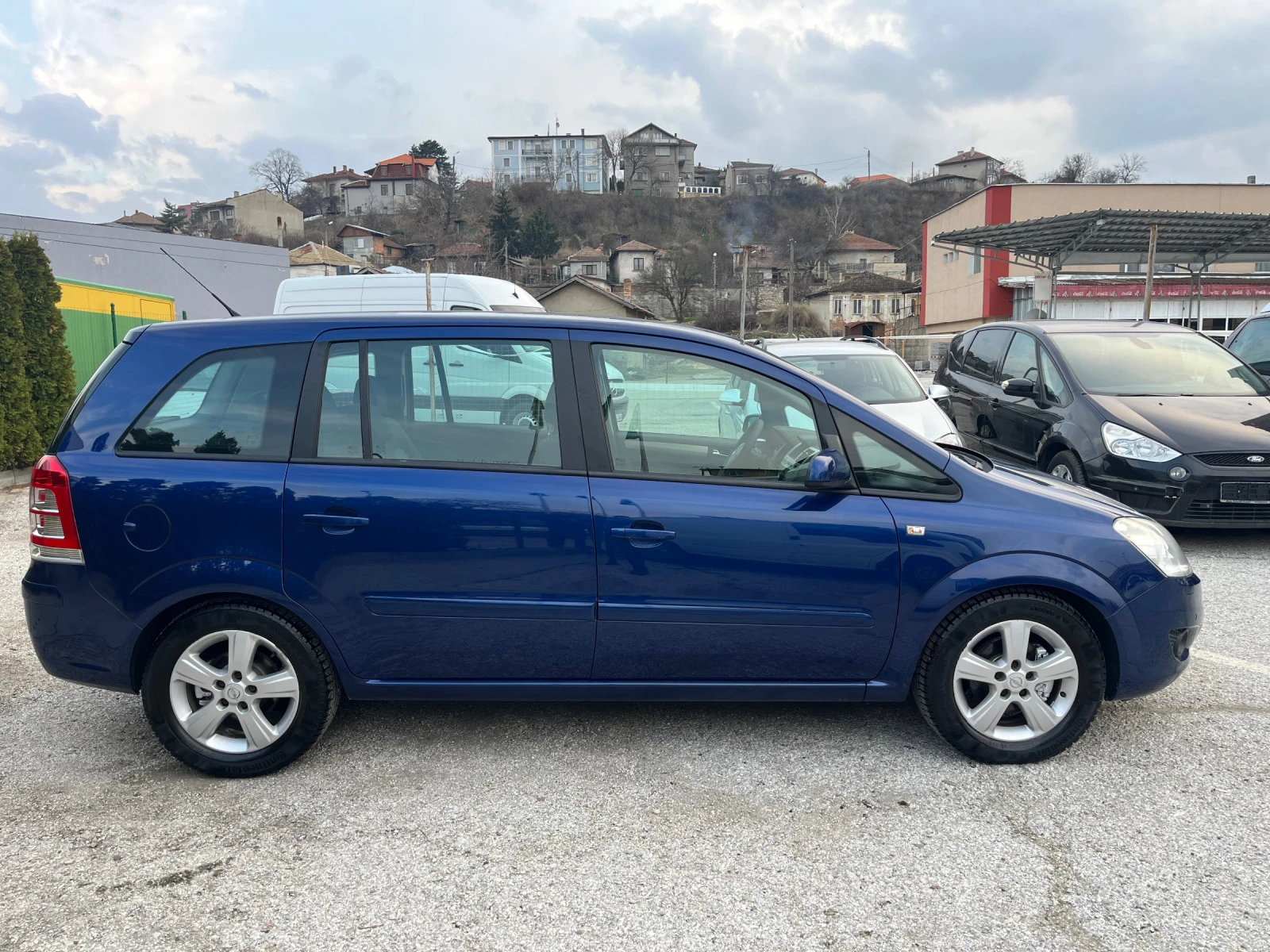 Opel Zafira 1.8i* 140кс* 7м - изображение 4