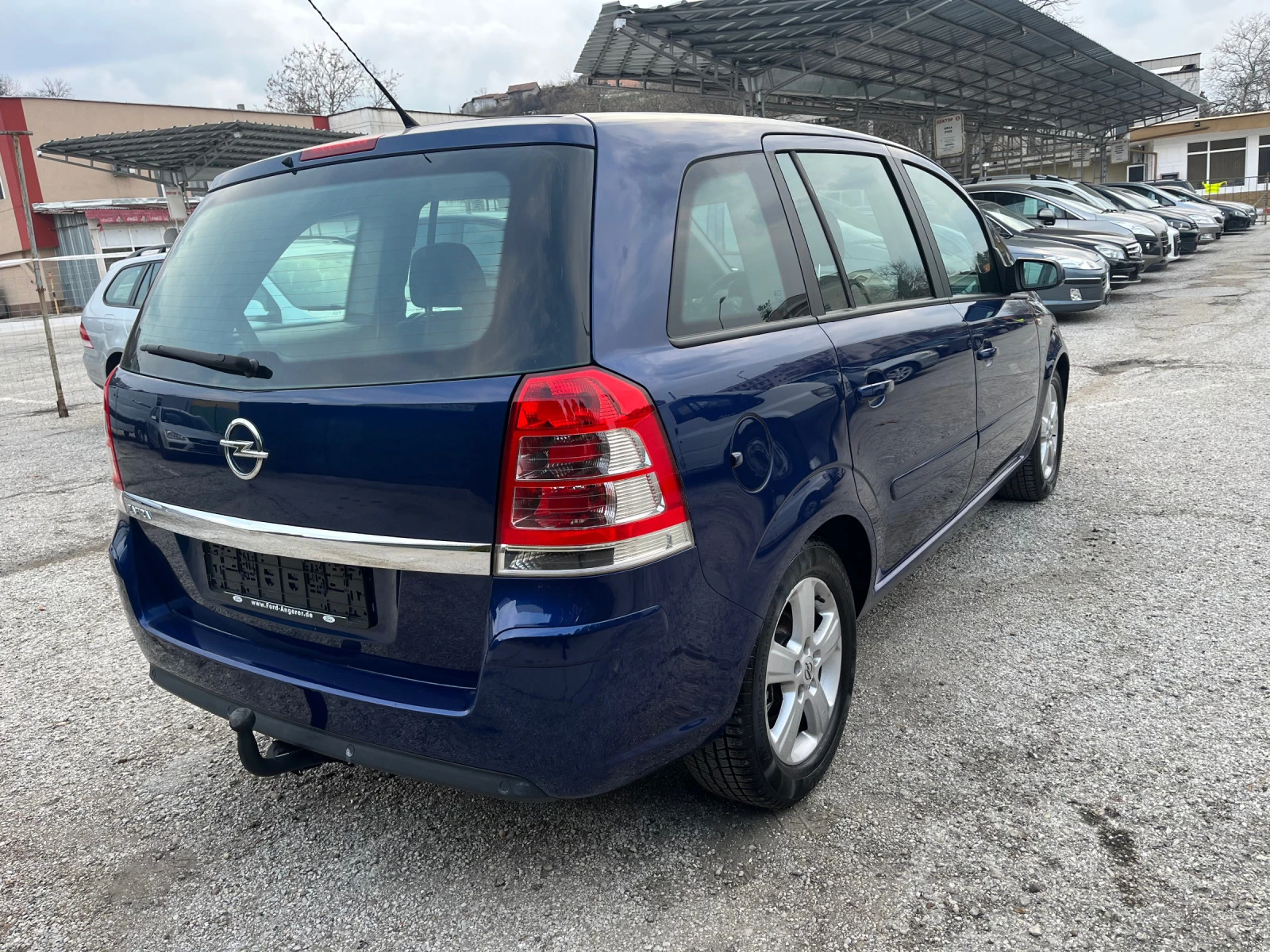 Opel Zafira 1.8i* 140кс* 7м - изображение 5