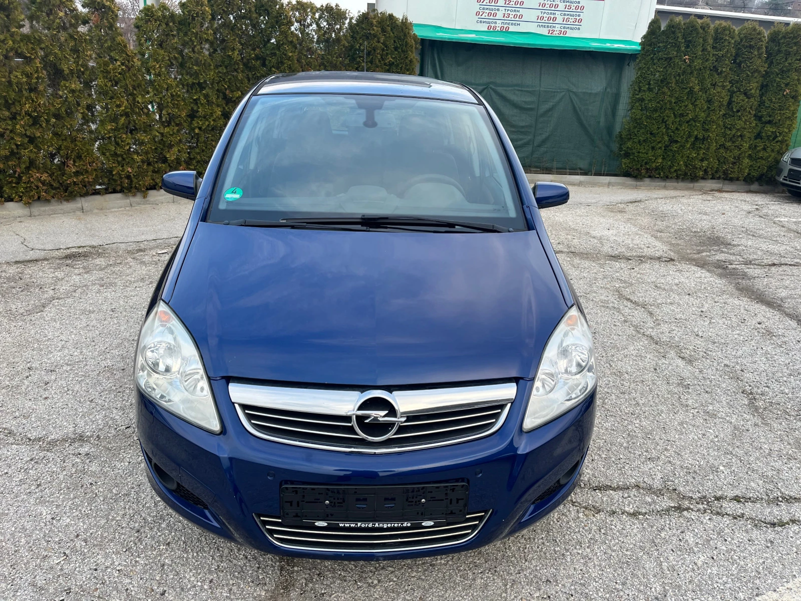 Opel Zafira 1.8i* 140кс* 7м - изображение 2