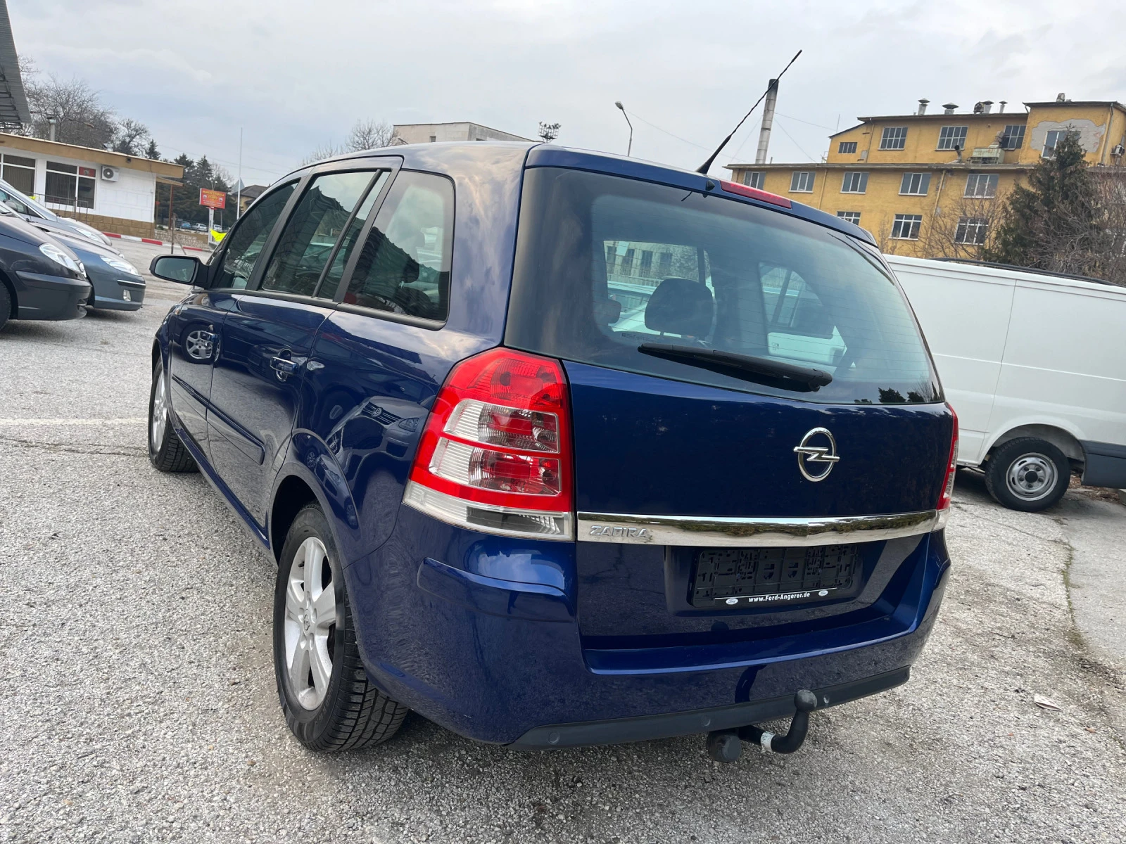 Opel Zafira 1.8i* 140кс* 7м - изображение 7