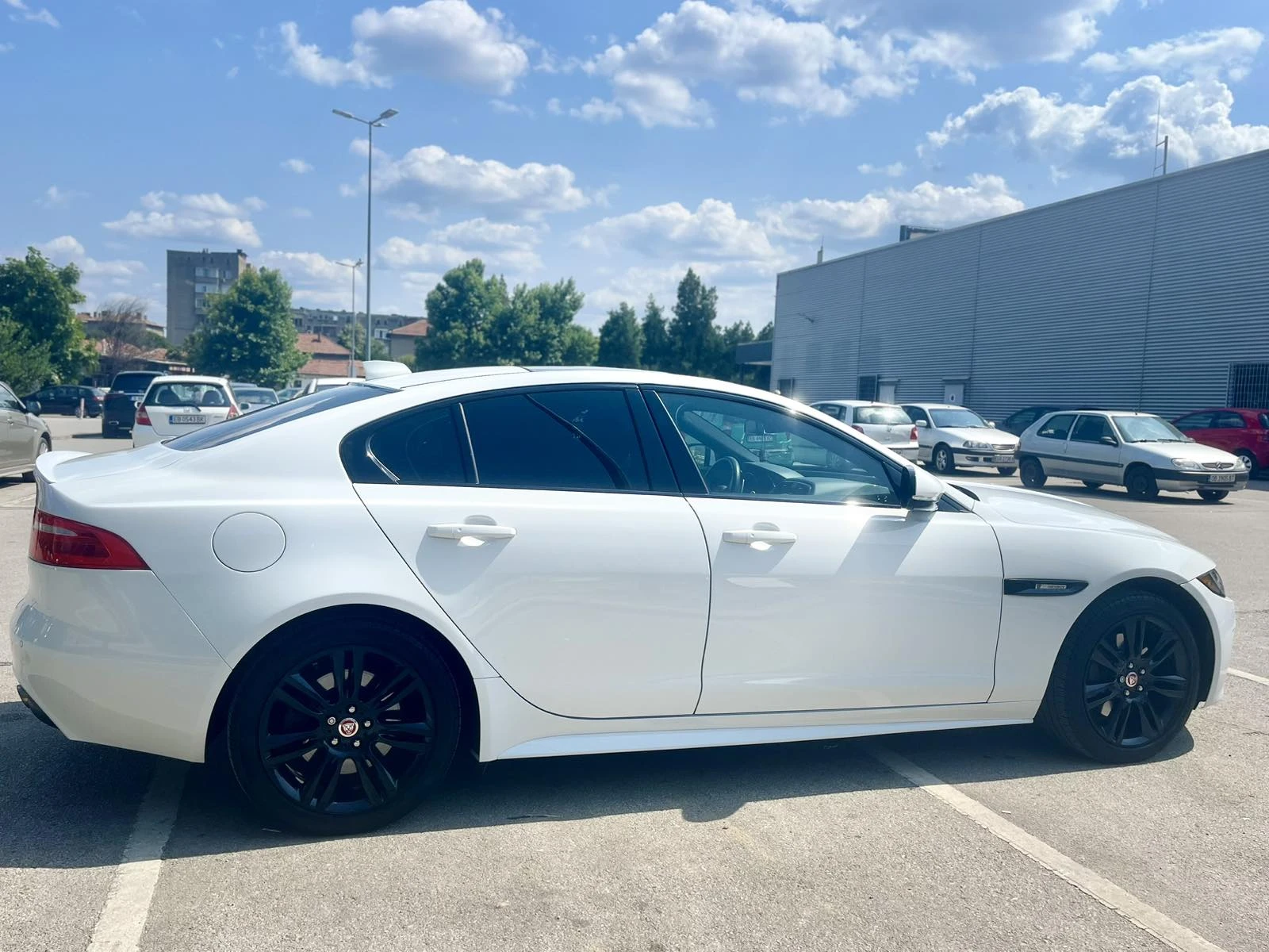 Jaguar XE AWD 250 PS R-Dynamic /MERIDIAN/PANORAMA - изображение 3