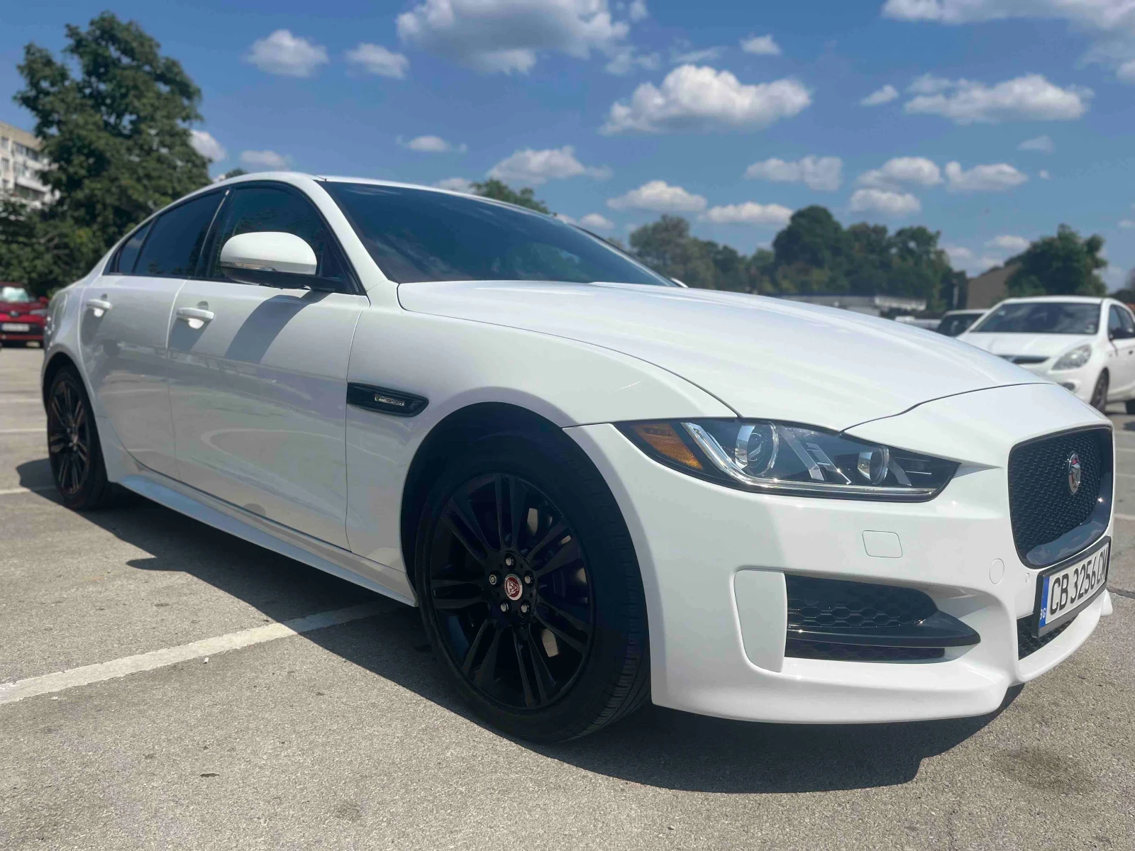 Jaguar XE AWD 250 PS R-Dynamic /MERIDIAN/PANORAMA - изображение 4