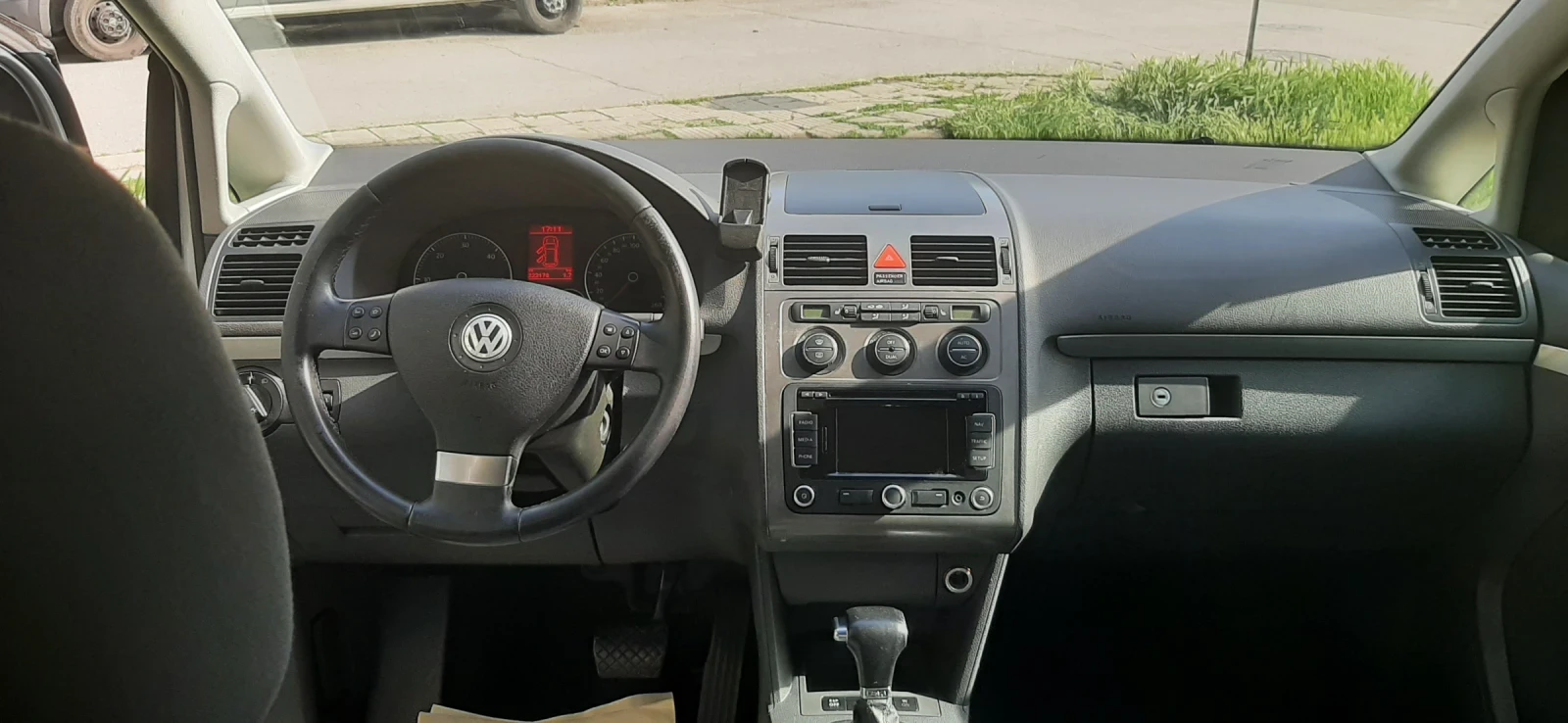 VW Touran 2.0 TDI - изображение 6