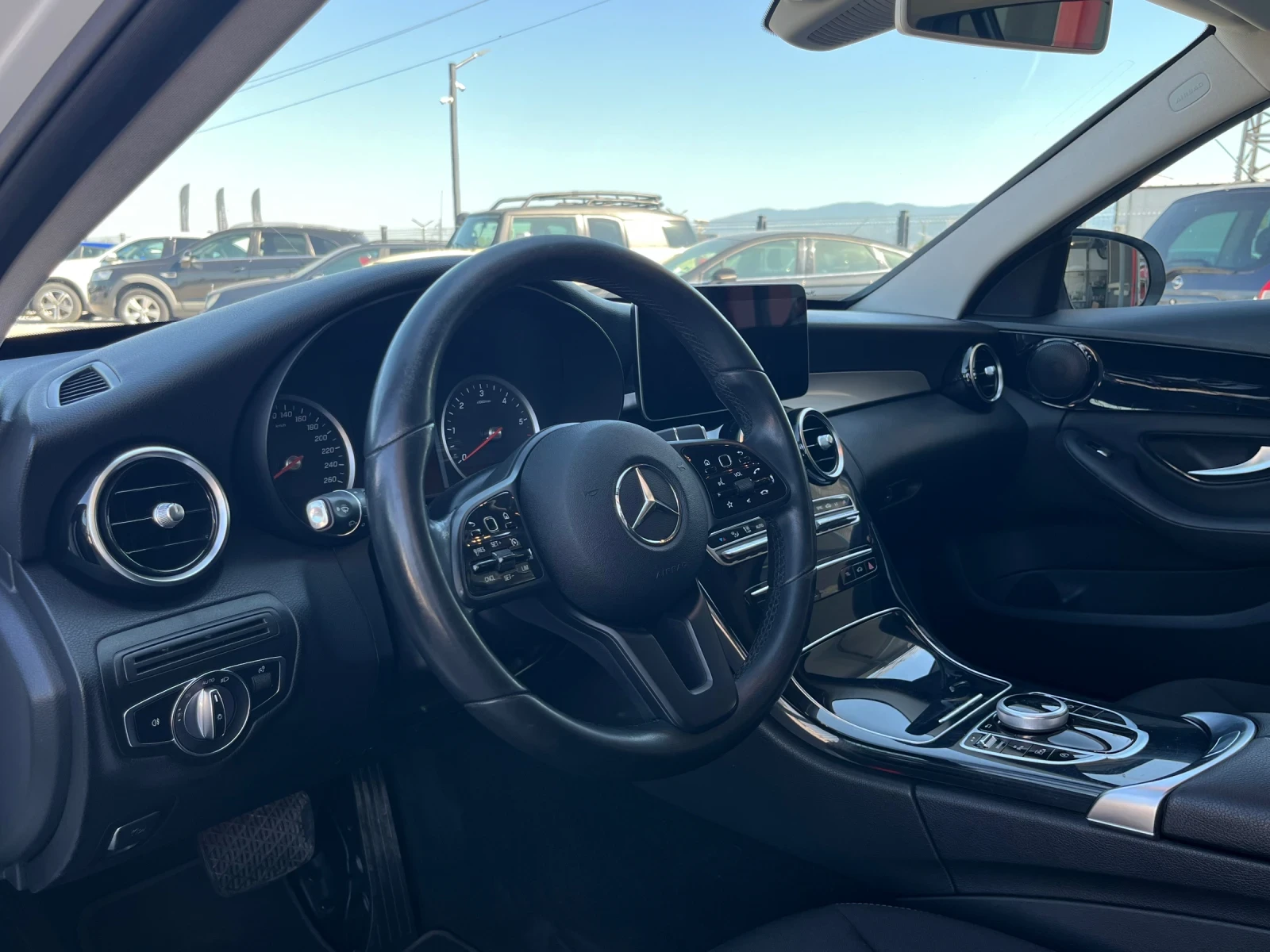 Mercedes-Benz C 180  - изображение 6