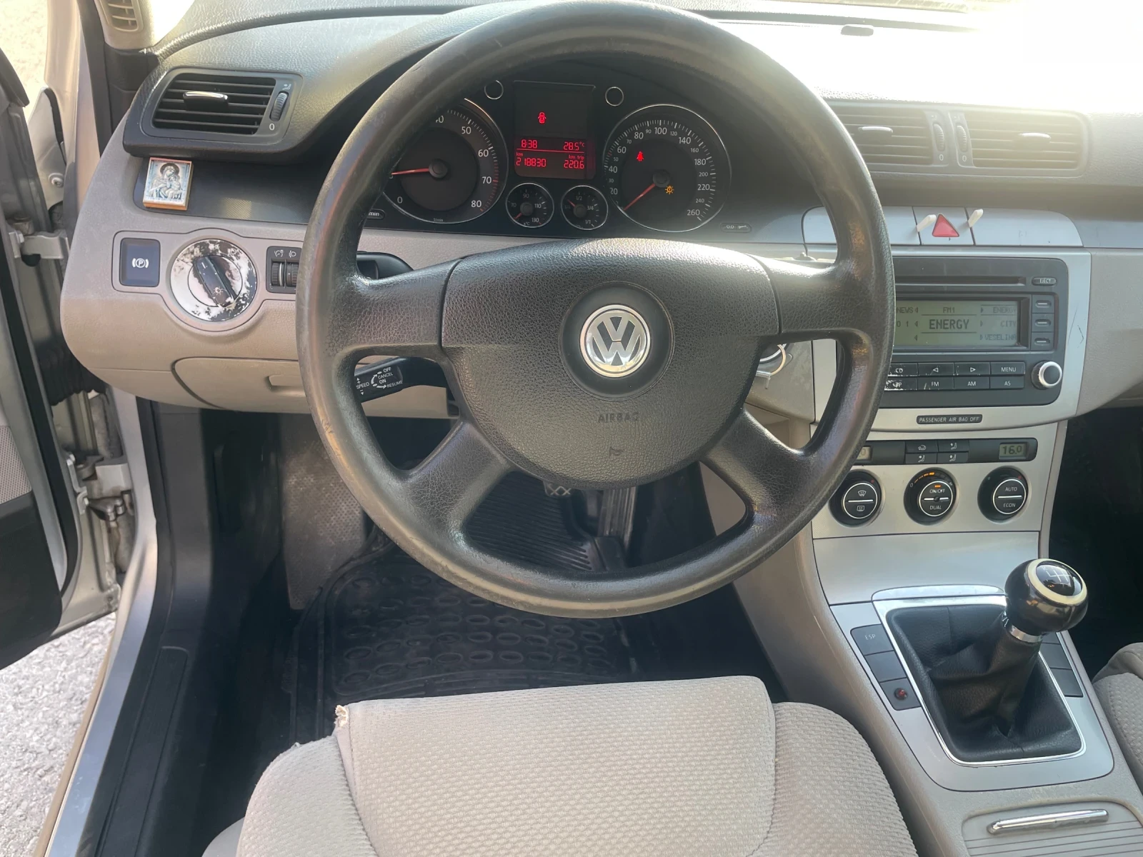 VW Passat  - изображение 10