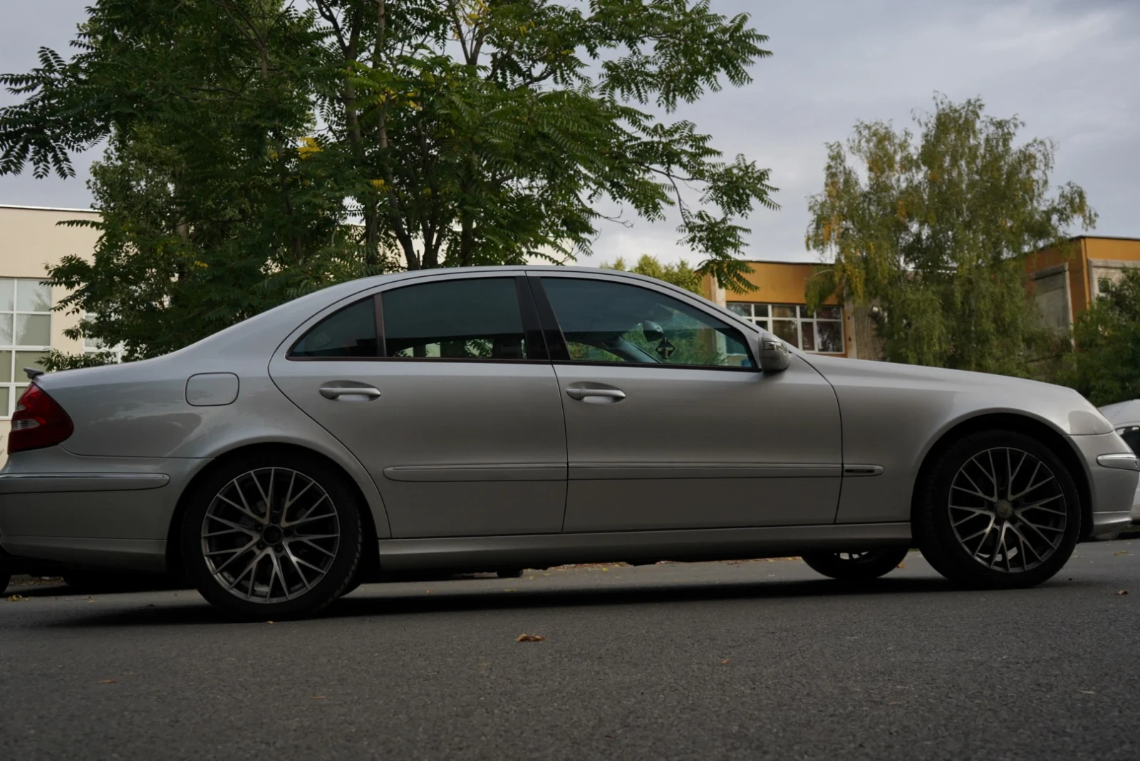 Mercedes-Benz E 240 | Mobile.bg — изображение 4