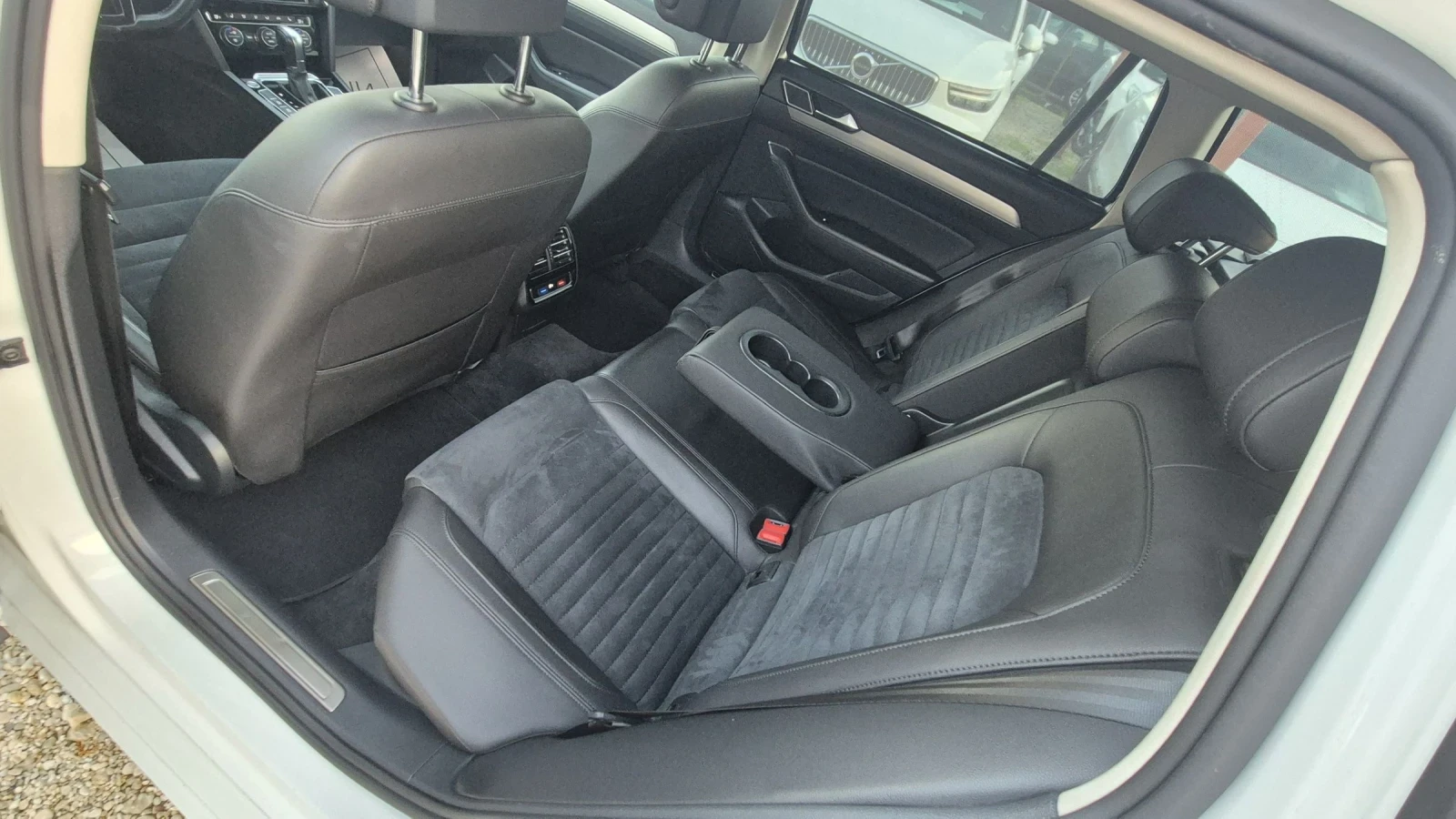 VW Passat 2.0TDI DIGITAL 100%     | Mobile.bg   12