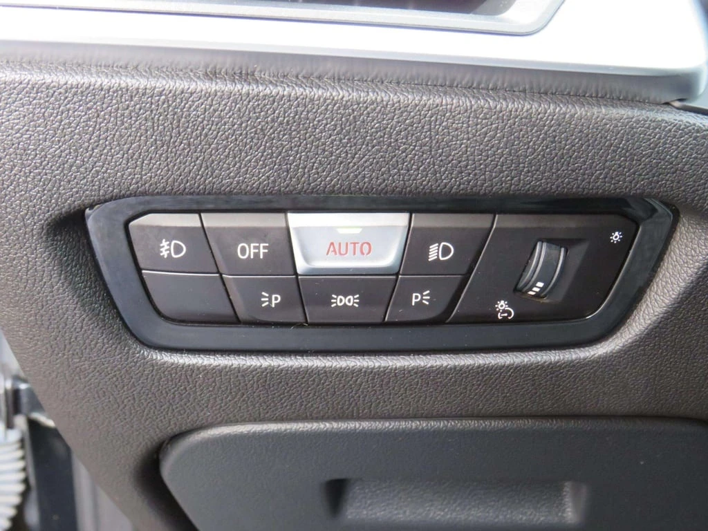 BMW 330 * xDrive * CARFAX * ���� �� �� | Mobile.bg � ����������� 14