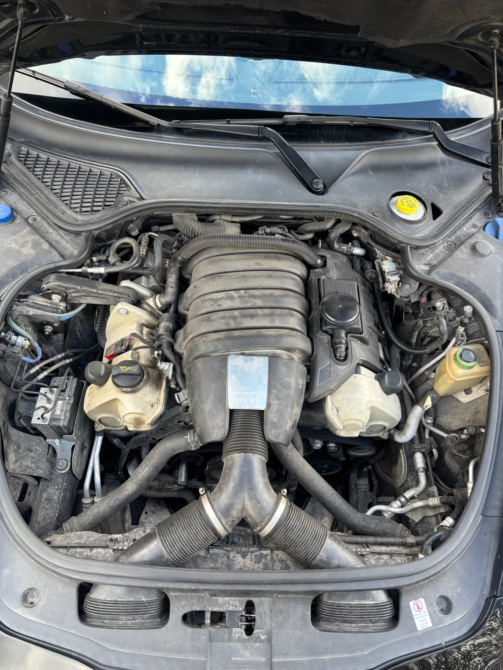 Porsche Panamera 4-Facelift Реални км  Full Porsche Service History, снимка 15 - Автомобили и джипове - 53903152