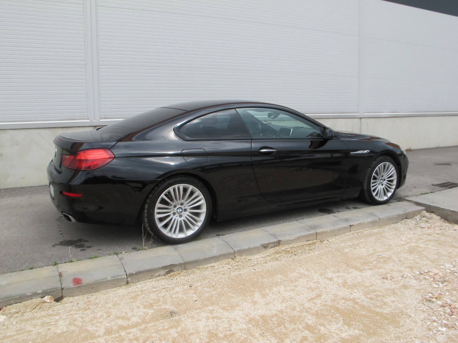 BMW 640 X-Drive/Individual/LED/Head/up, снимка 8 - Автомобили и джипове - 54489730