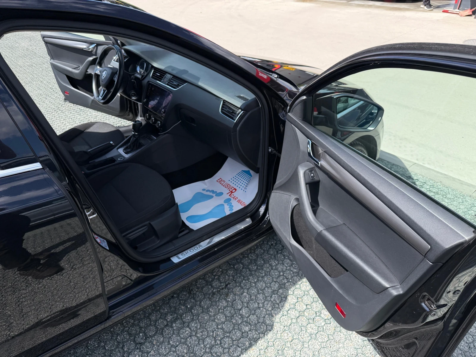 Skoda Octavia Navi/Kamera/Keyless/EDITION, снимка 7 - Автомобили и джипове - 54550445