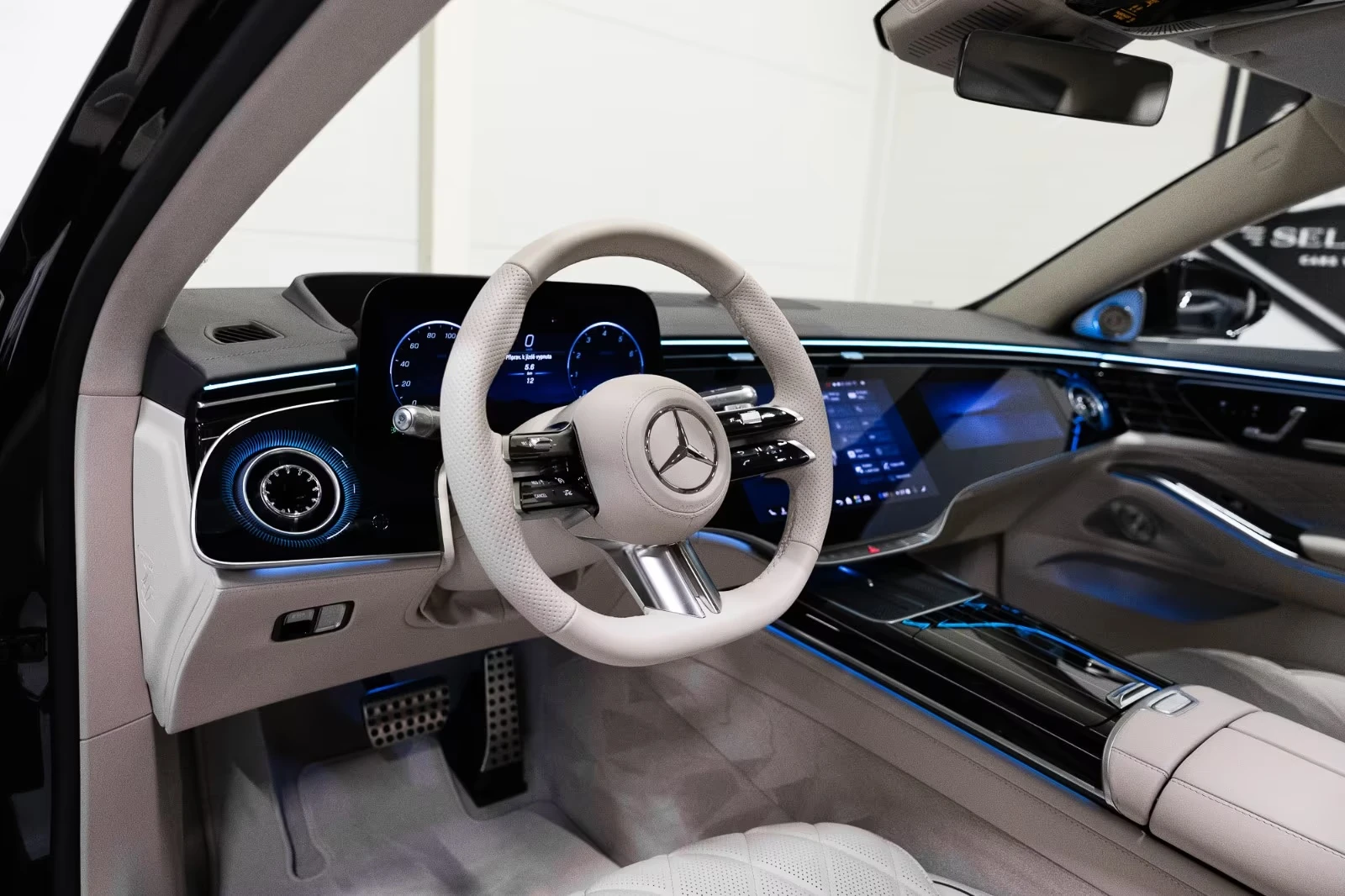 Mercedes-Benz S 580 4MATIC * NEW 2026* AMG LONG FIRST-CLASS MANUFAKTUR, снимка 7 - Автомобили и джипове - 54962311