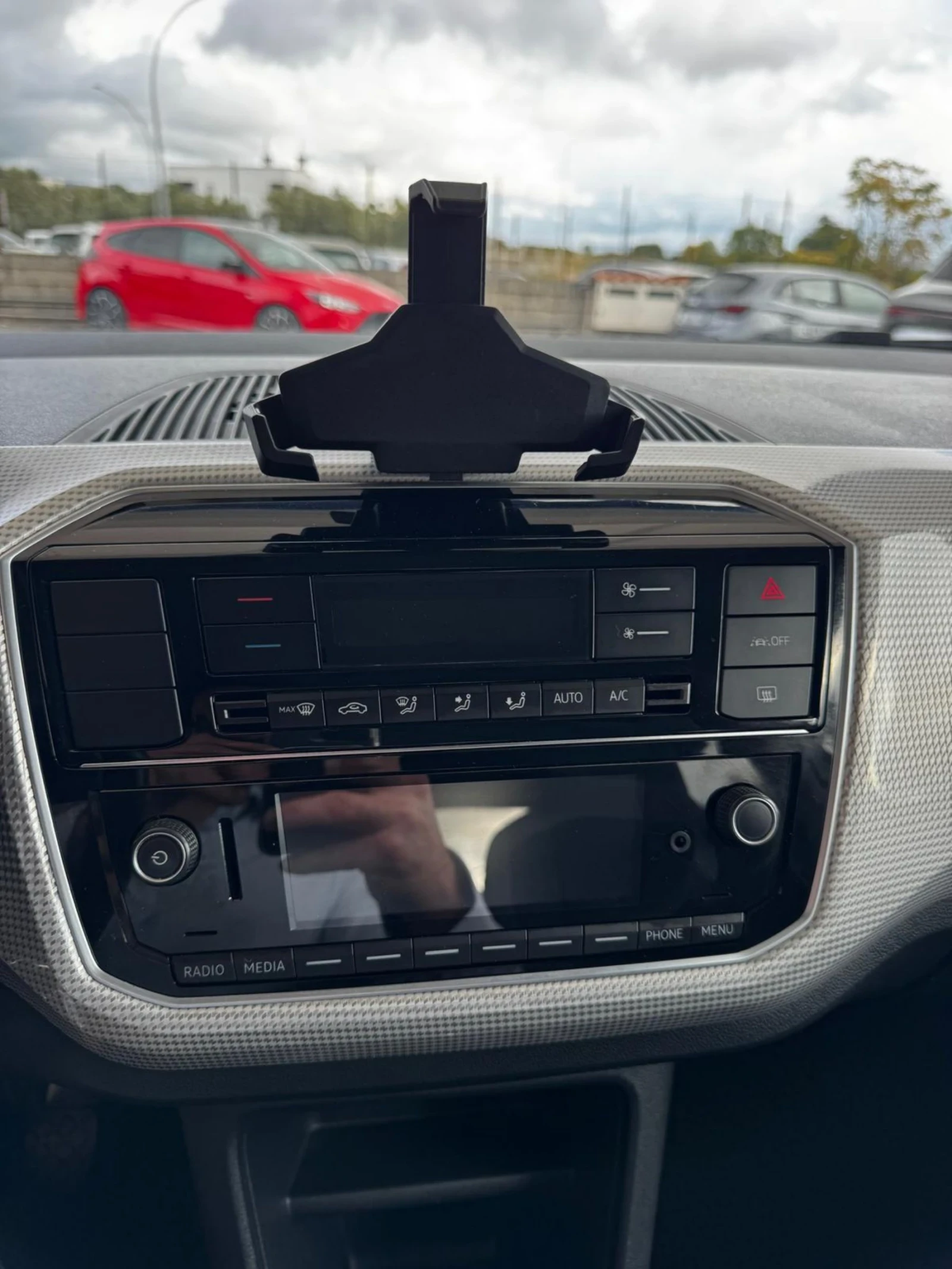 VW Up E-UP/38.6KWH/50.000км./CCS/, снимка 13 - Автомобили и джипове - 55012421