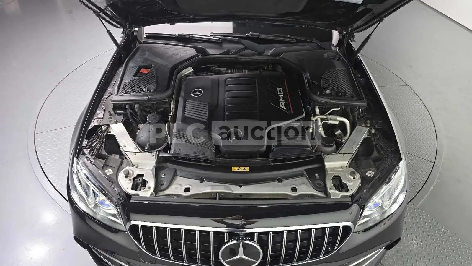 Mercedes-Benz E 43 AMG | 3D BURMASTER| 360| HUD| ПАНОРАМА| ВКЛ.ТЕХНОТЕСТ, снимка 16 - Автомобили и джипове - 55031020