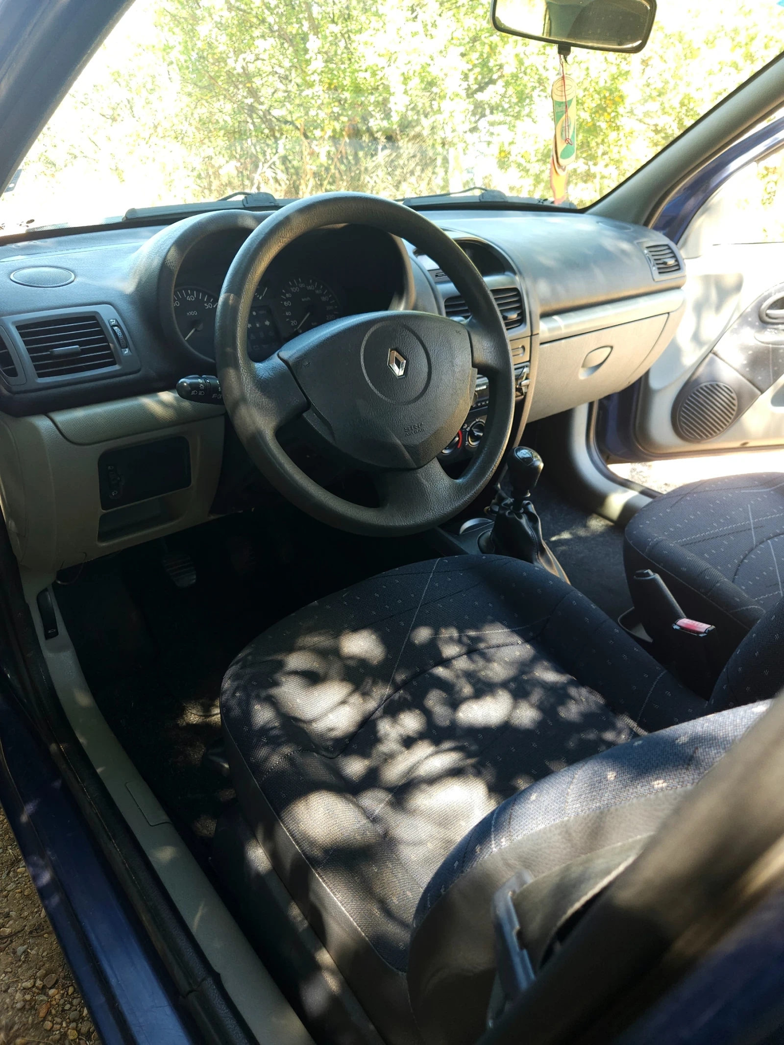 Renault Clio, снимка 2 - Автомобили и джипове - 55220192