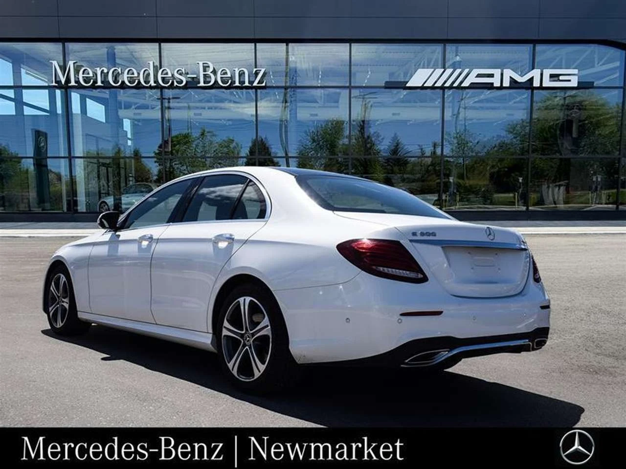 Mercedes-Benz E 300 E300 4MATIC Premium, снимка 3 - Автомобили и джипове - 55530109