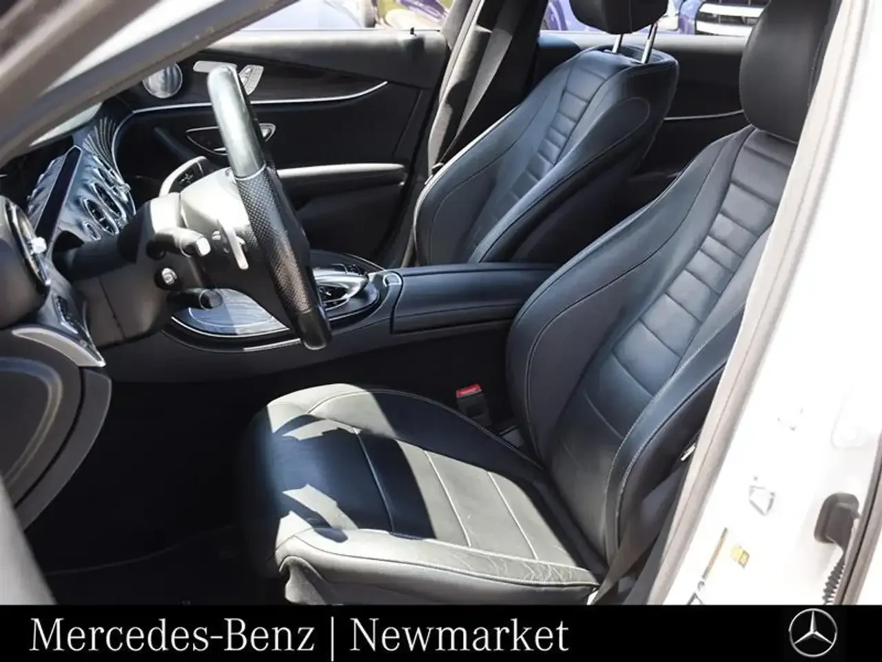 Mercedes-Benz E 300 E300 4MATIC Premium, снимка 10 - Автомобили и джипове - 55530109