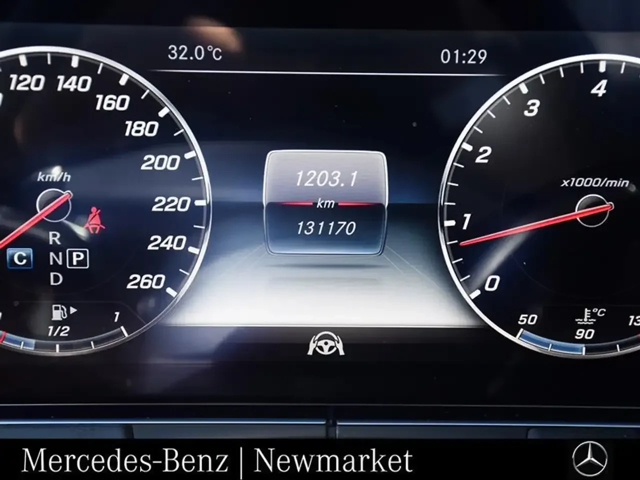 Mercedes-Benz E 300 E300 4MATIC Premium, снимка 9 - Автомобили и джипове - 55530109