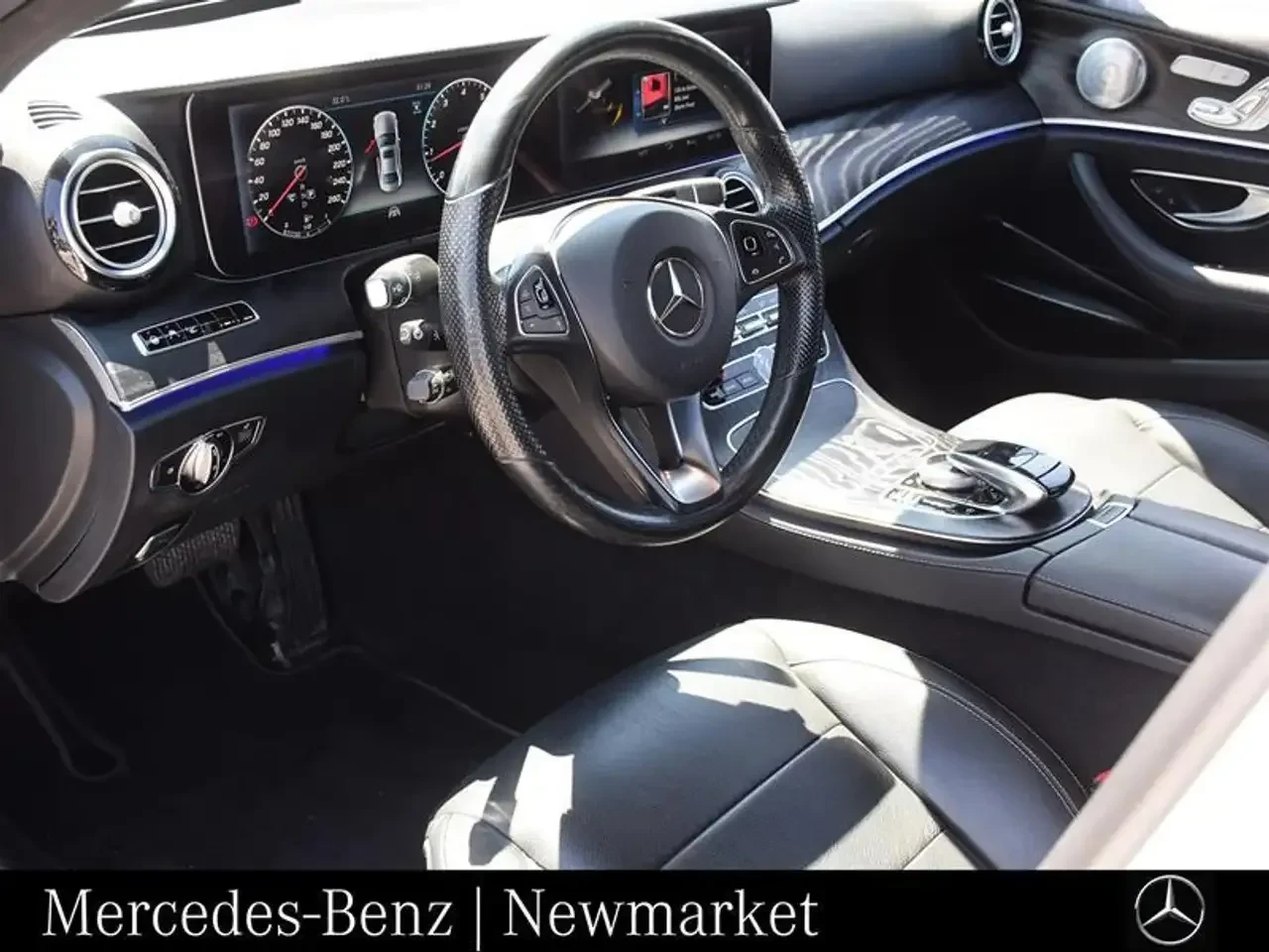 Mercedes-Benz E 300 E300 4MATIC Premium, снимка 6 - Автомобили и джипове - 55530109
