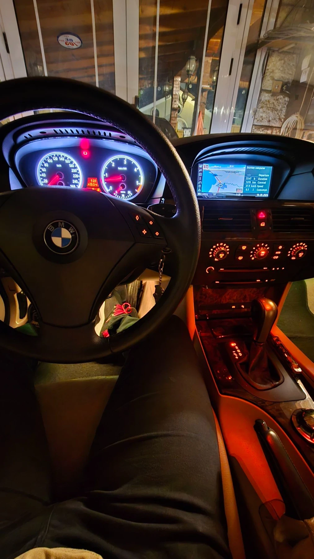 BMW 525, снимка 15 - Автомобили и джипове - 55826190
