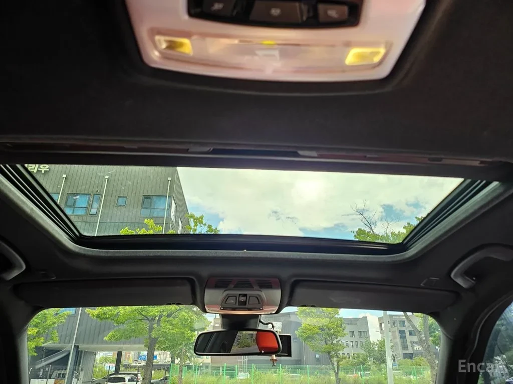 BMW 330 M* HUD* PANO* КРАЙНА ЦЕНА* , снимка 16 - Автомобили и джипове - 56257456