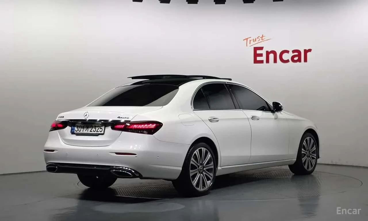 Mercedes-Benz E 450 4MATIC Exclusive/ФИНАНСИРАНЕ, снимка 2 - Автомобили и джипове - 56332071
