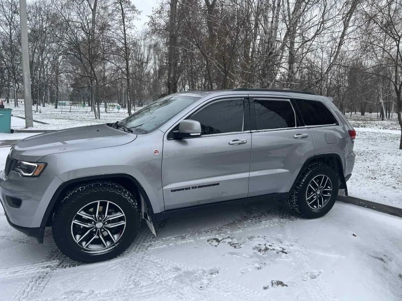 Jeep Grand cherokee 3.6 4x4 Facelift, снимка 3 - Автомобили и джипове - 46810366