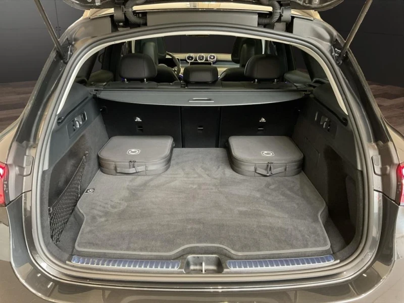 Mercedes-Benz GLC 300 de/AMG/4-MATIC/PLUG-IN/PANO/360/DISTRONIC/, снимка 15 - Автомобили и джипове - 51351005