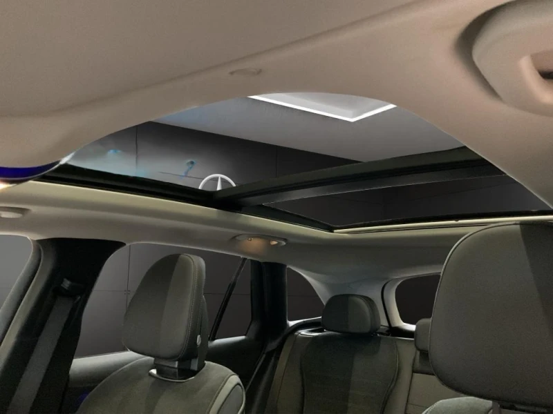 Mercedes-Benz GLC 300 de/AMG/4-MATIC/PLUG-IN/PANO/360/DISTRONIC/, снимка 9 - Автомобили и джипове - 51351005