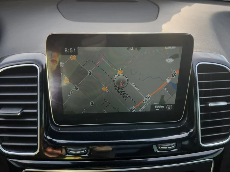 Mercedes-Benz GLE 43 AMG * 4MATIC * DISTRONIC * 360 * PANO * KEYLESS * , снимка 10 - Автомобили и джипове - 53436562