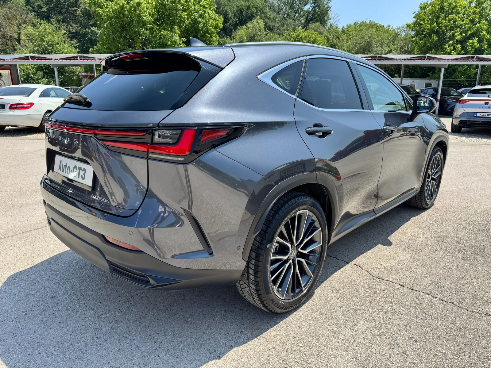 Lexus NX 350h  2.5h 243к.с luxury 32000км НАЛИЧЕН с Гаранция 4x4 - изображение 4